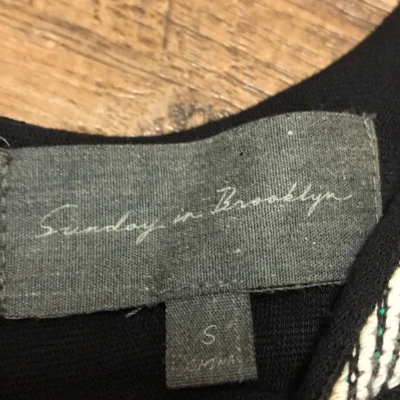 Anthro Sunday in Brooklyn Geo Embroidered Boho Top - Picture 4 of 6